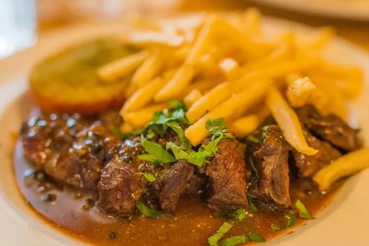 Recipe for Chicken Steak with Honey Sauce, an Appetizing Home-Style Western Dish